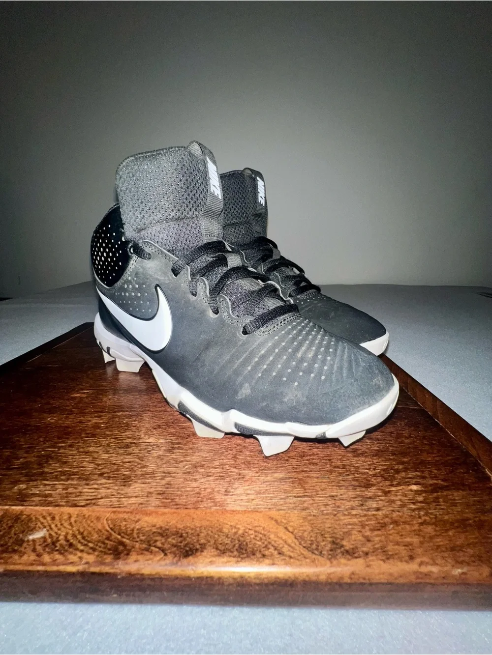 Nike Alpha huarache edge mid bank cleats black white CK6258-002 Youth 6Y